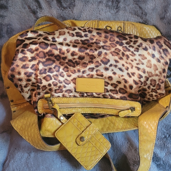 Jessica Simpson purse - Picture 4 of 10